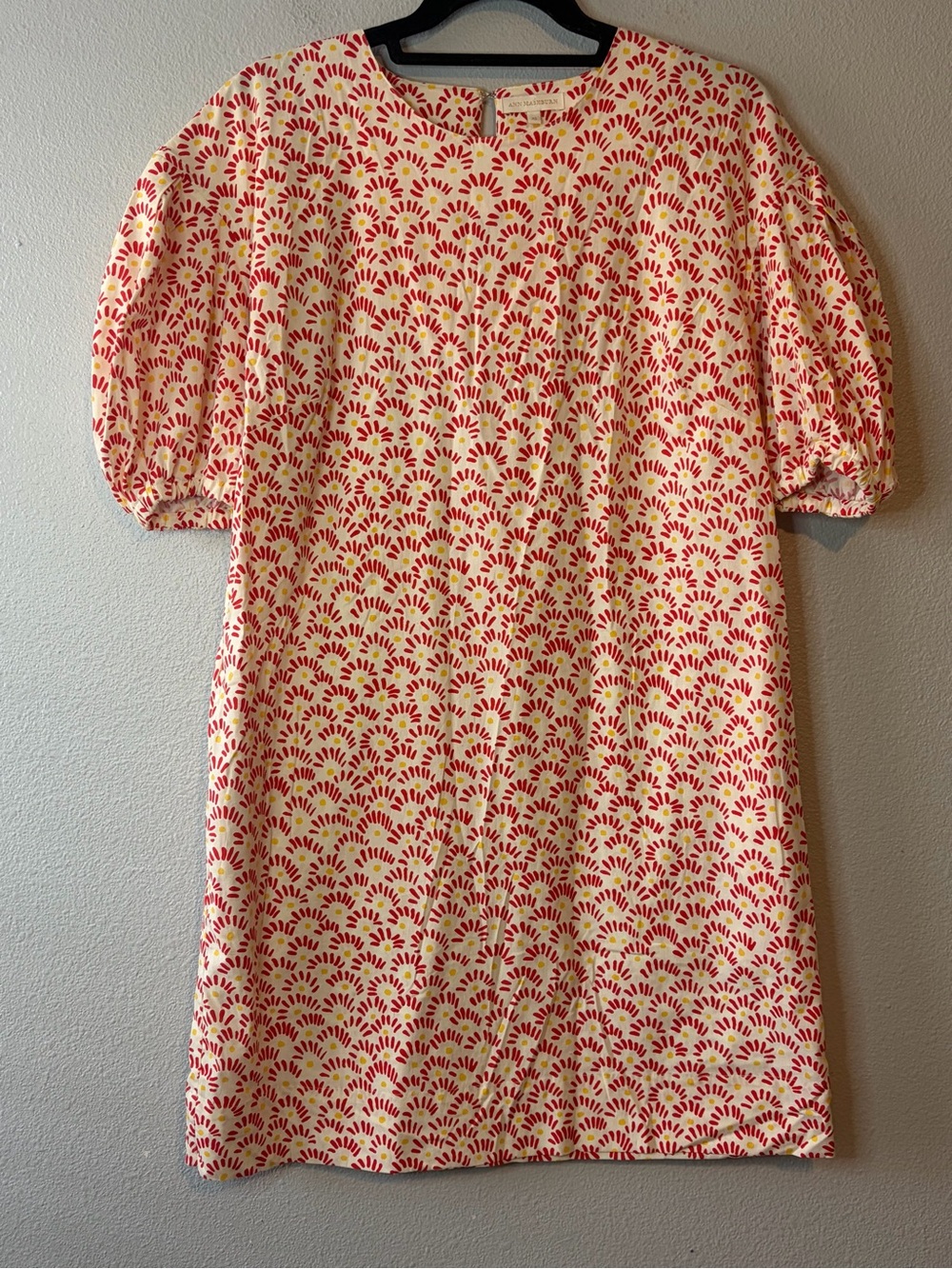Ann Mashburn puff-sleeve shift dress - Picture 1 of 3